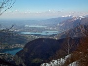27 Vista sul laghi brianzoli e verso il Rosa